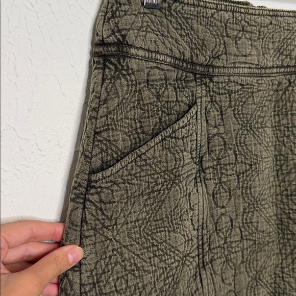 Anthropologie Pilcro A-Line Skirt Women's Mini
Cotton Quilted Back Zip size 4 - Picture 6 of 10